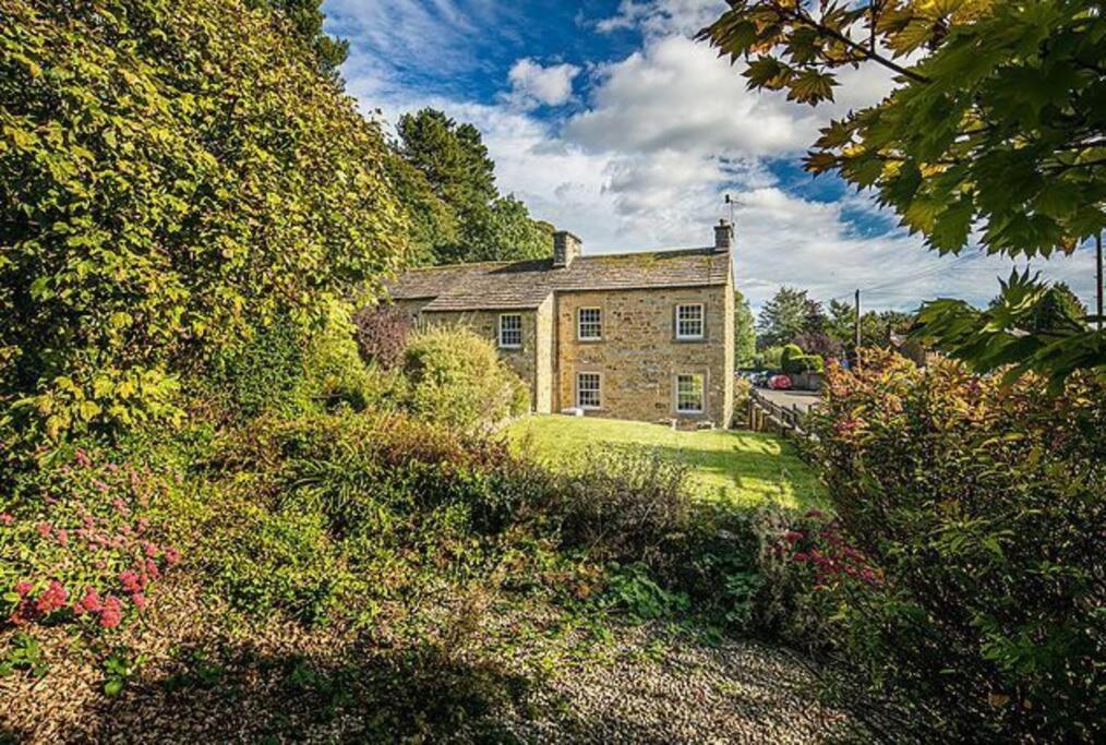The Belle - A Lovingly Converted Grade II Listed Home From Home In 贝克韦尔 外观 照片