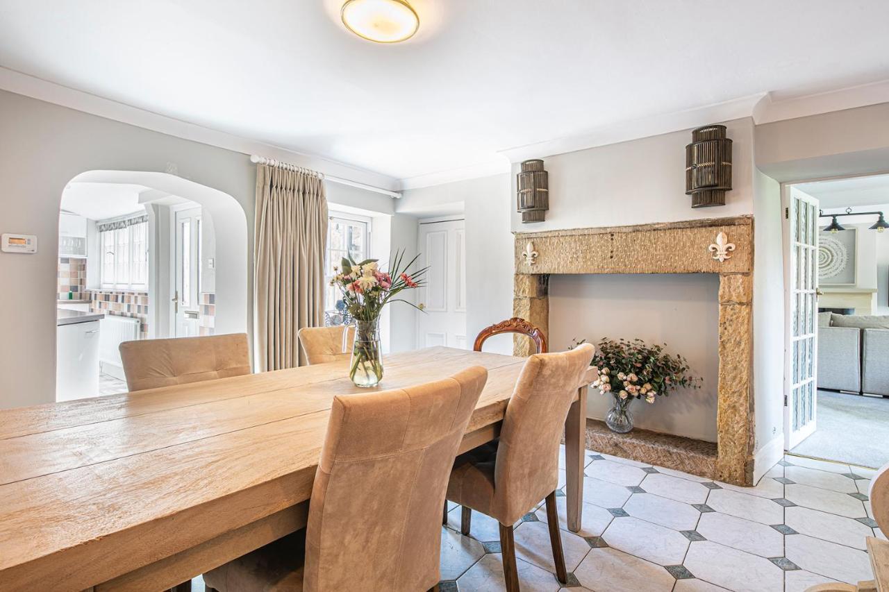 The Belle - A Lovingly Converted Grade II Listed Home From Home In 贝克韦尔 外观 照片