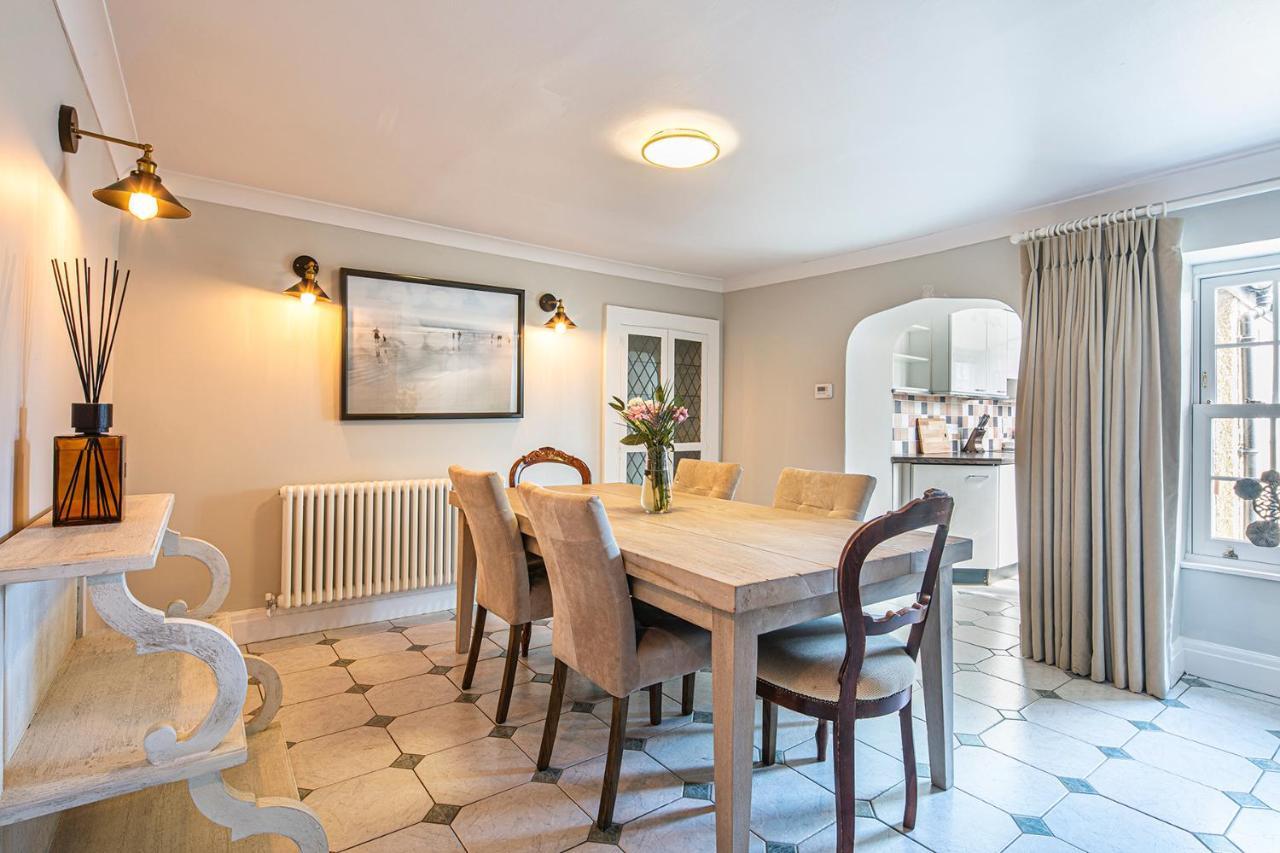 The Belle - A Lovingly Converted Grade II Listed Home From Home In 贝克韦尔 外观 照片